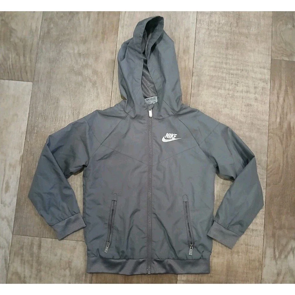 Nike Windrunner Boys Gray Hooded Windbreaker Jacket Size M (5-6Y) Mesh Lined